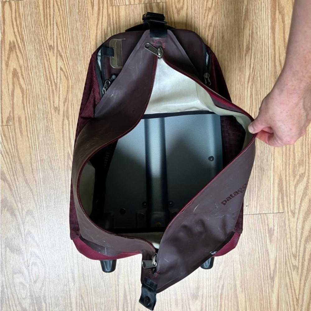 Patagonia maroon red wheeled duffle bag carryon travel suitcase roller classic
